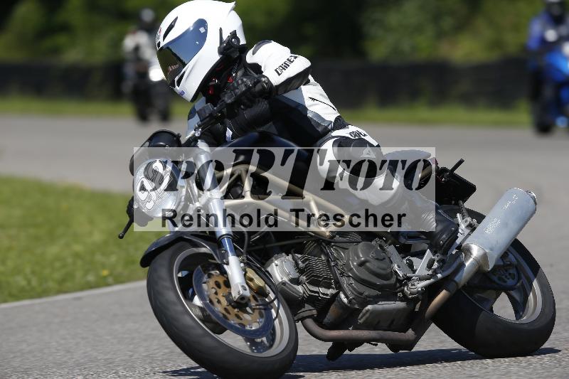 /Archiv-2024/29 12.06.2024 MOTO.CH Track Day ADR/Gruppe blau/92